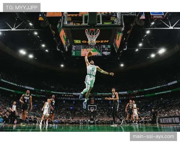 二月份胜率排行榜：马刺100%全胜领跑，绿军骑士并列87.5%