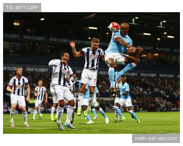 英超股东大会通过议案,下赛季起将允许每场比赛进行最多两次脑震荡换人 英超股东大会通过议案,下赛季起将允许每场比赛进行最多两次脑震荡换人